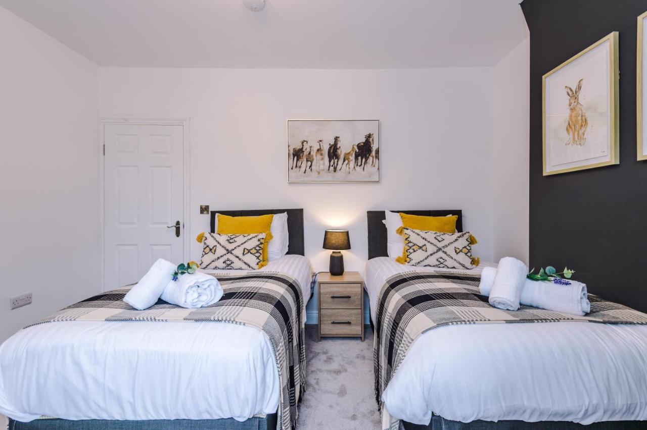 Stunning 3-Bed Home In Nantwich By 53 Degrees Property - Amazing Location, Ideal For Groups - Sleeps 6 외부 사진